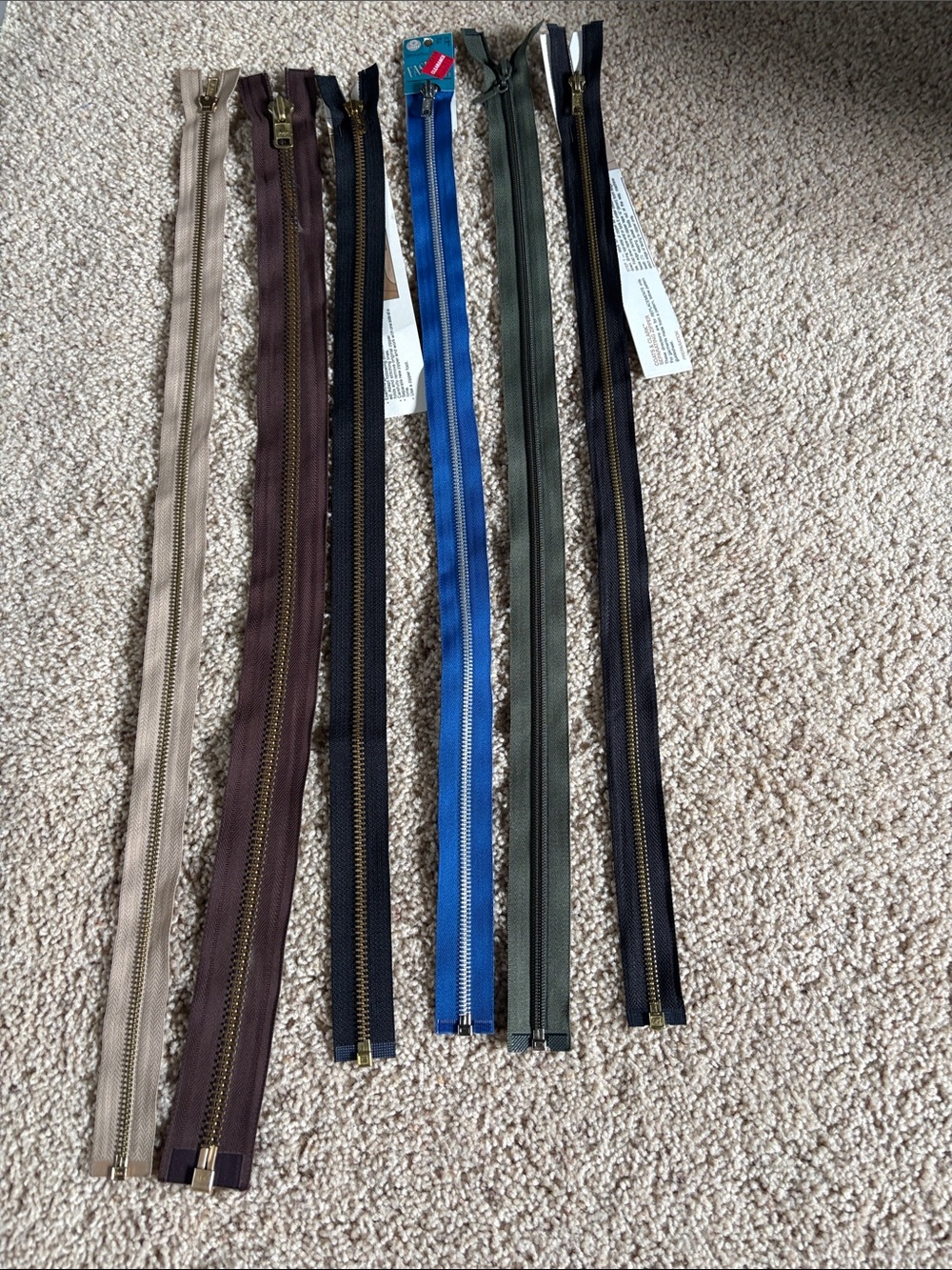 -Multi-Color Zipper Pack